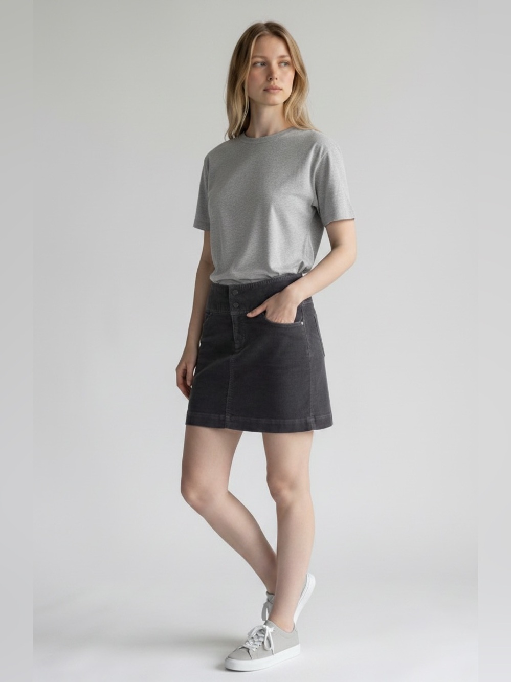 ATHLETA CORDUROY VINTAGE RIDGE MINI-SKIRT SZ 2